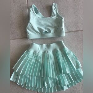 Rebel athletic girls light blue aqua Pleated Skirt and Crop Top Set youth small